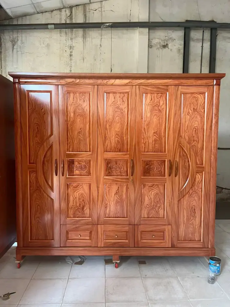 Tủ Năm Cánh Hương Đá Đai Cong