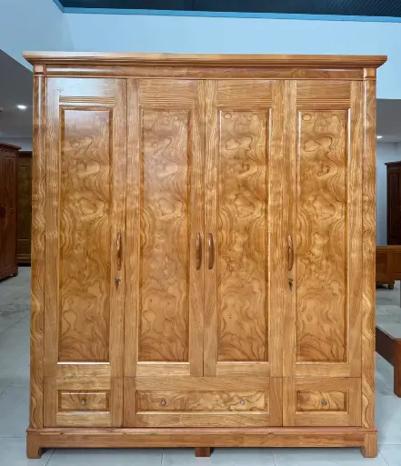 Tủ Áo Bốn Cánh Gõ Đỏ